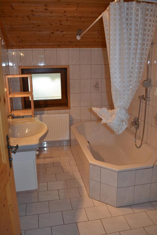 Ferienwohnung Bohrerhof Ahrnbach Exterior foto